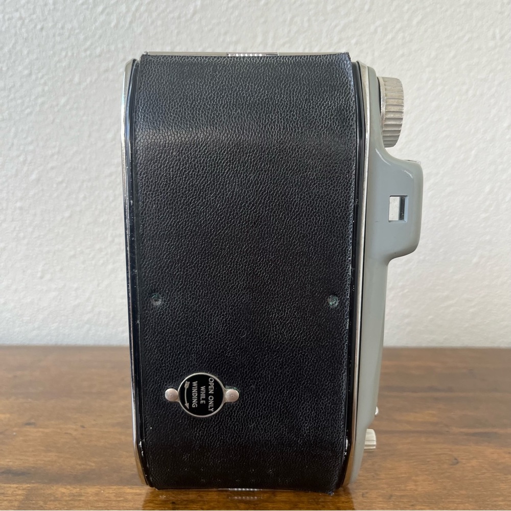 vintage Kodak Tourist Camera - Picture 4 of 10